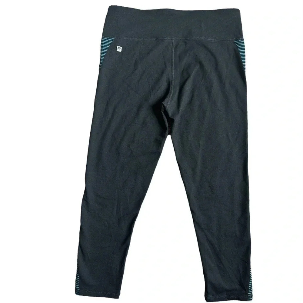 Fabletics Salar Capris - Picture 3 of 9